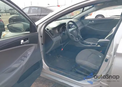 2013 Hyundai Sonata Gls z USA, uszkodzony, nr VIN 5NPEB4AC3DH545828